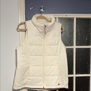 CALIA by Carrie Underwood Off-White Quilted Vest size large